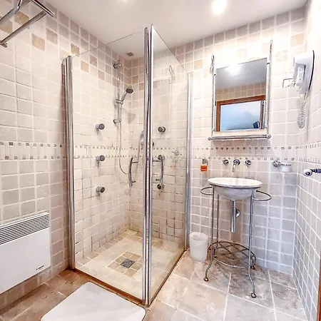 Affittacamere Le Haras Des Charmilles 3*